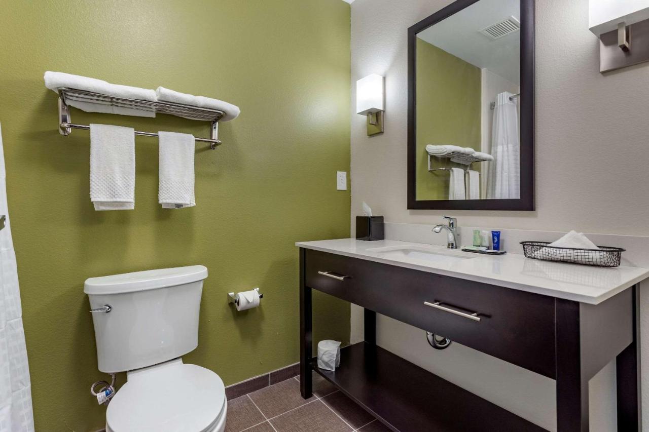 Sleep Inn & Suites Crosby Esterno foto